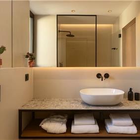 7 Bedroom Villa with Infinity Pool and Sea Views in Dubrovnik, Sleeps 14
